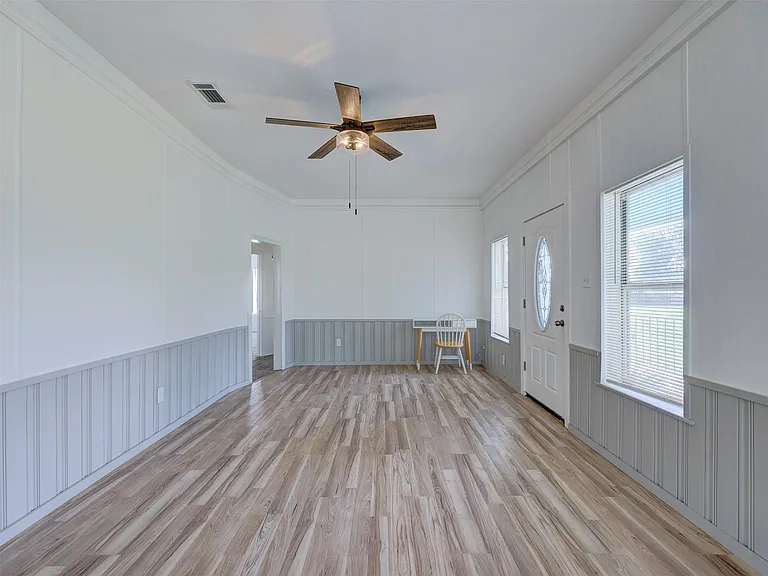 610 Linden St — Photo 19