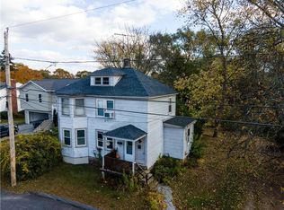74 Pontiac St, Warwick, RI 02886