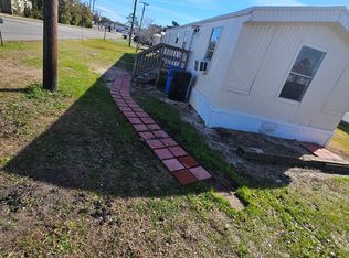 208 Camp Davis Rd, Holly Ridge, NC 28445