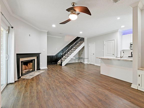 2nd image of 7575 Cambridge St APT 301