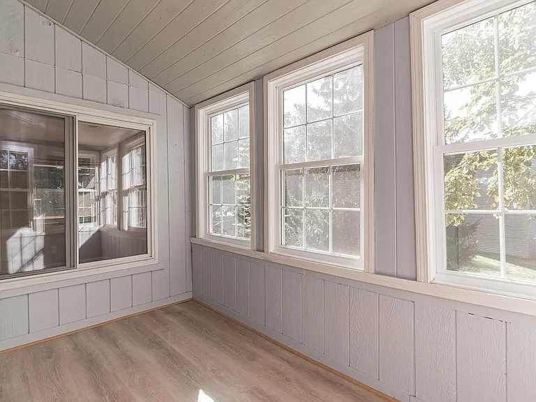 261 Skyline Dr — Photo 24