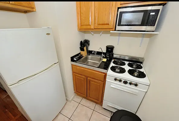 Rented by Corcoran | media 62