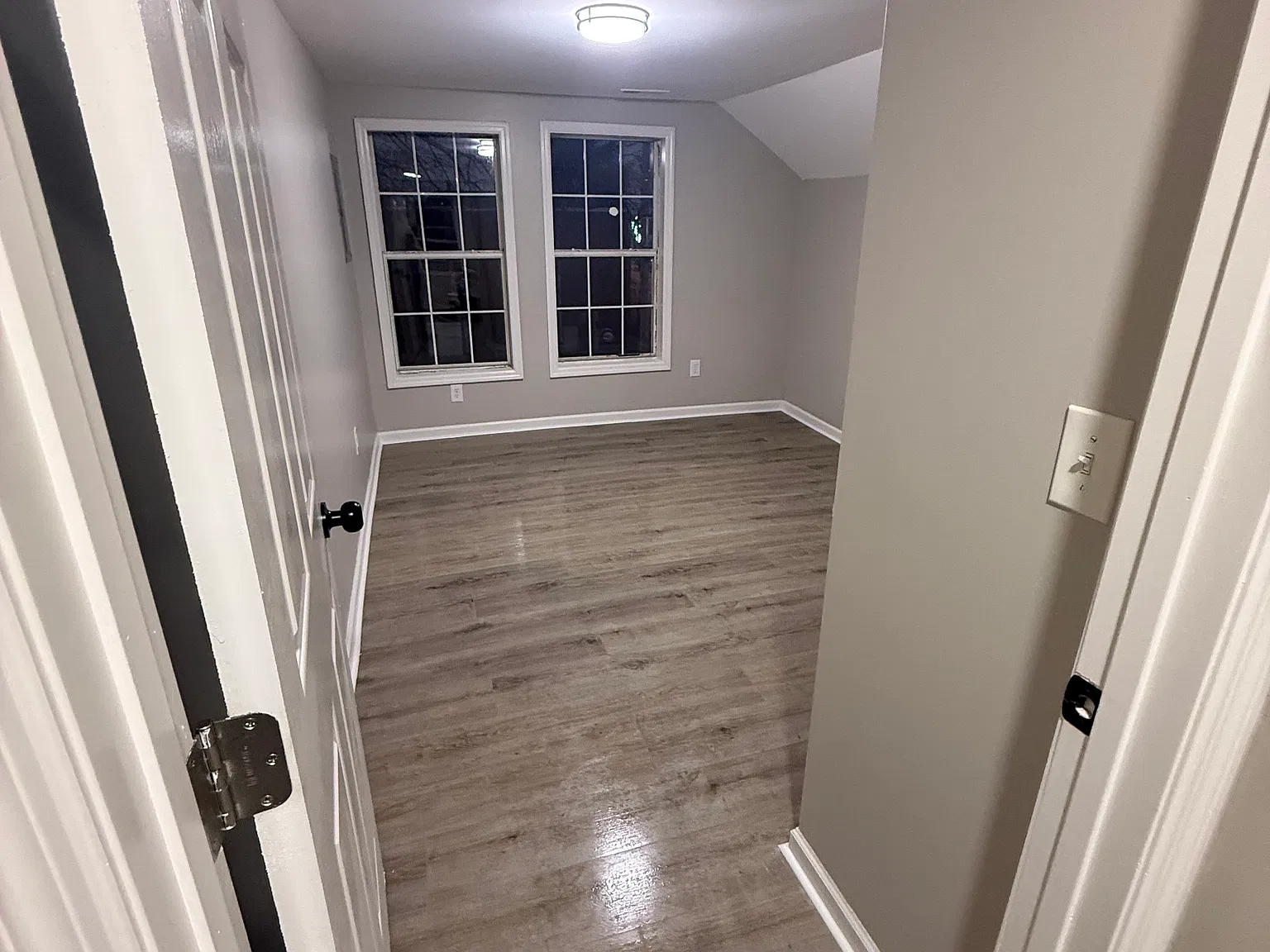 2 bed, 1000 sqft, $1,400 — Photo 2