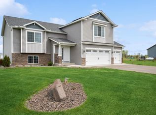 8549 117th Ave SE, Clear Lake, MN 55319