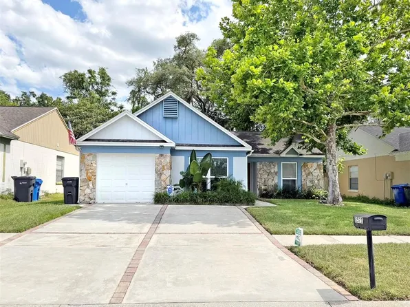 8521 Misty River Ct, Tampa, FL 33637