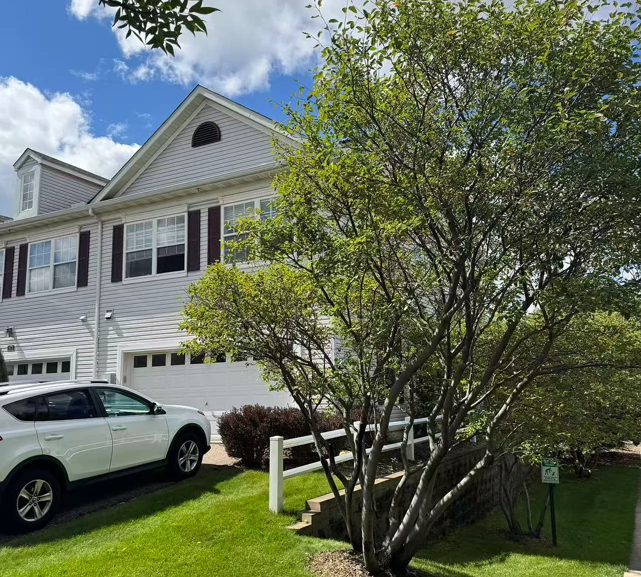3 bed, 1600 sqft, $1,950 — Photo 2