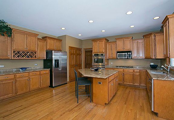 4th image of 5807 Rosinweed Ln