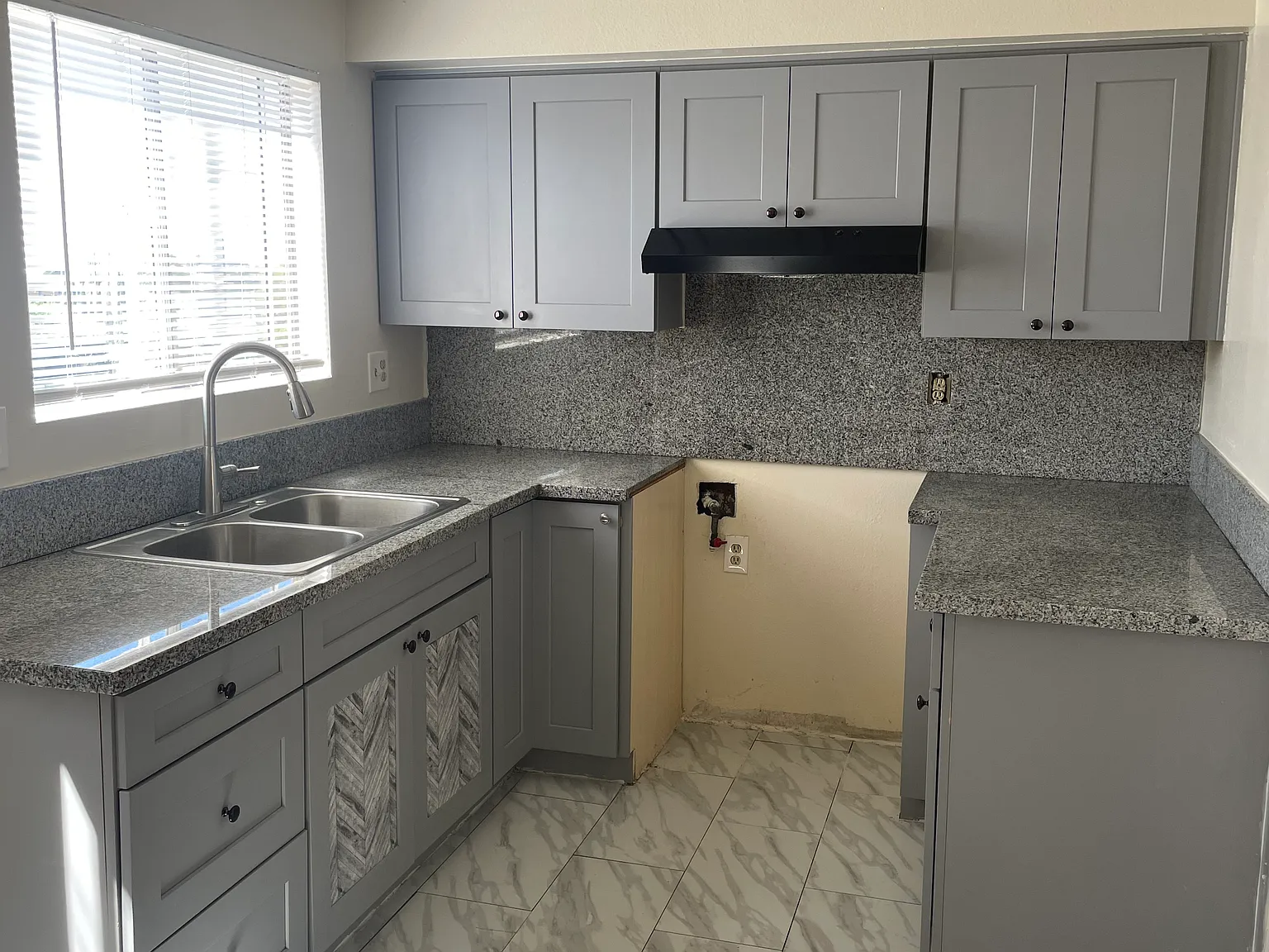 2 bed, $2,200 — Photo 2