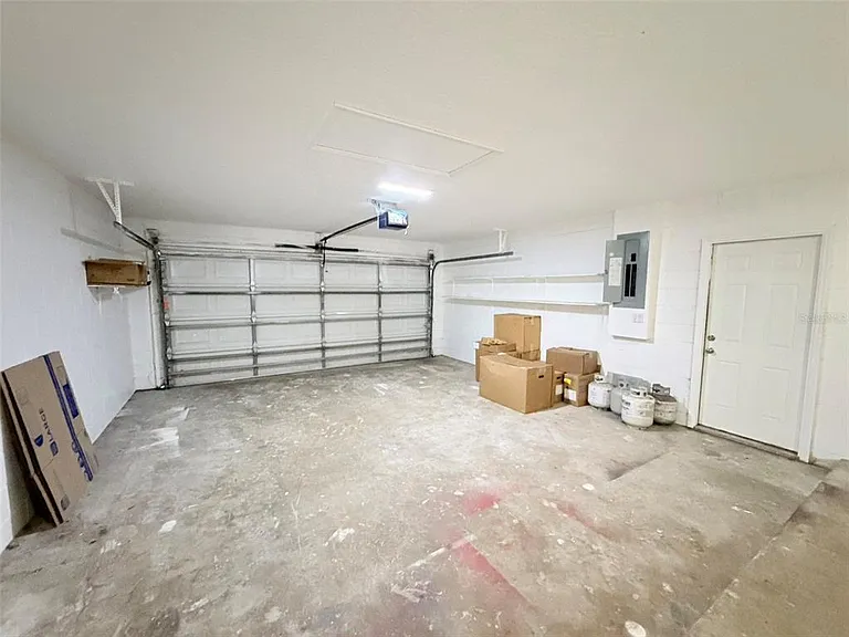 1543 Heather Way — Photo 16
