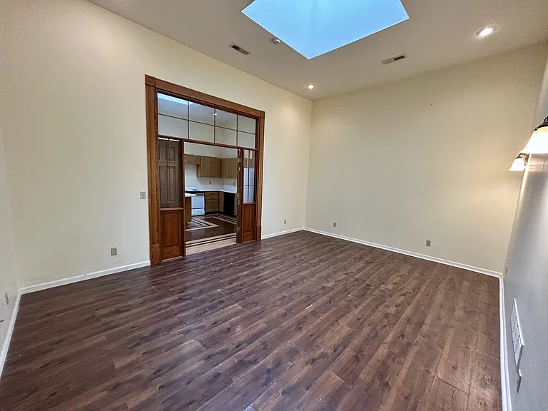 202 1/2 S Main St #2 — Photo 6