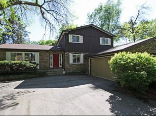 243 Willow St, Barrington, IL 60010