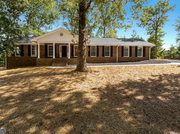 1035 Cartersville St, Ball Ground, GA 30107