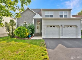111 Winston Dr, Matawan, NJ 07747