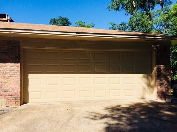 3rd image of 311 Hunters Creek Dr