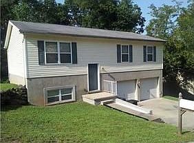 2nd image of 810 N Hills Dr