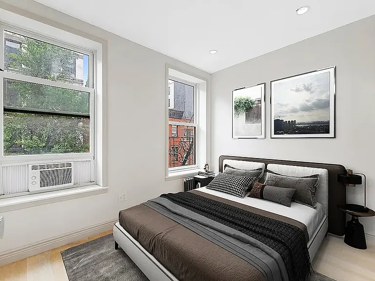 199 W 10th St #1B — Photo 4