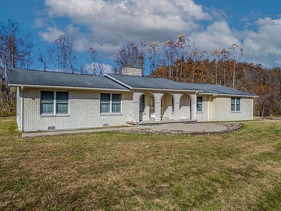 2nd image of 191 Pine Acres Ln
