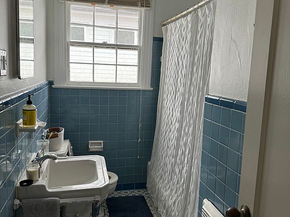 5th image of 6802 Louisville St