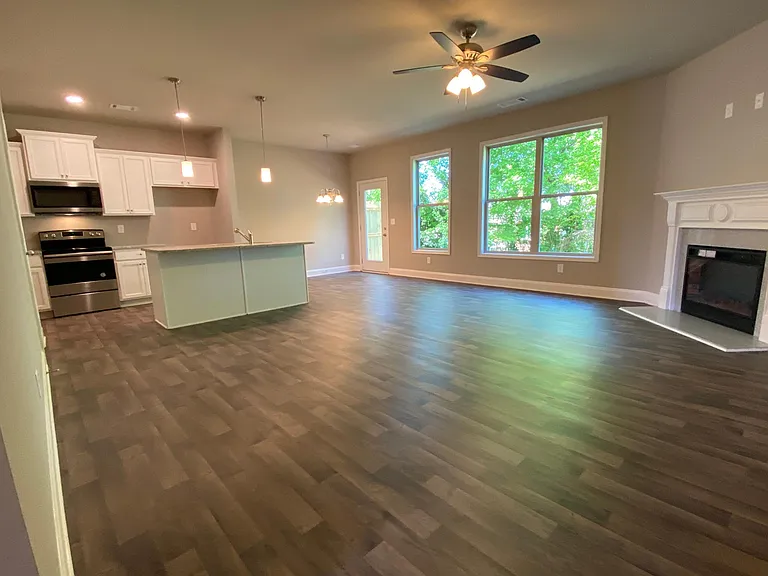9 Richardson St #5 — Photo 1