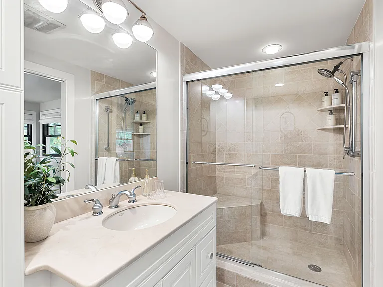6 Sagamore Grv — Photo 62
