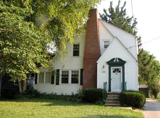 4204 Holland Dr, Des Moines, IA 50310