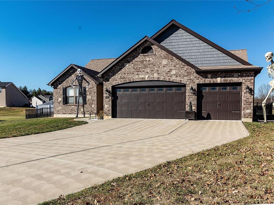 7 Grey Wolf Cir, Festus, MO 63028 | MLS #23067777 | Zillow