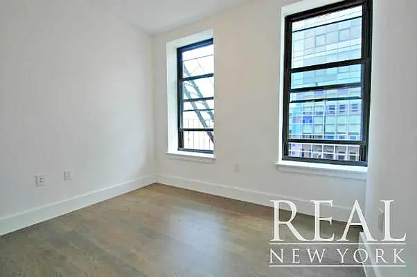 Rented by REAL New York | media 35