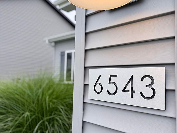 3rd image of 6543 SW 8th St