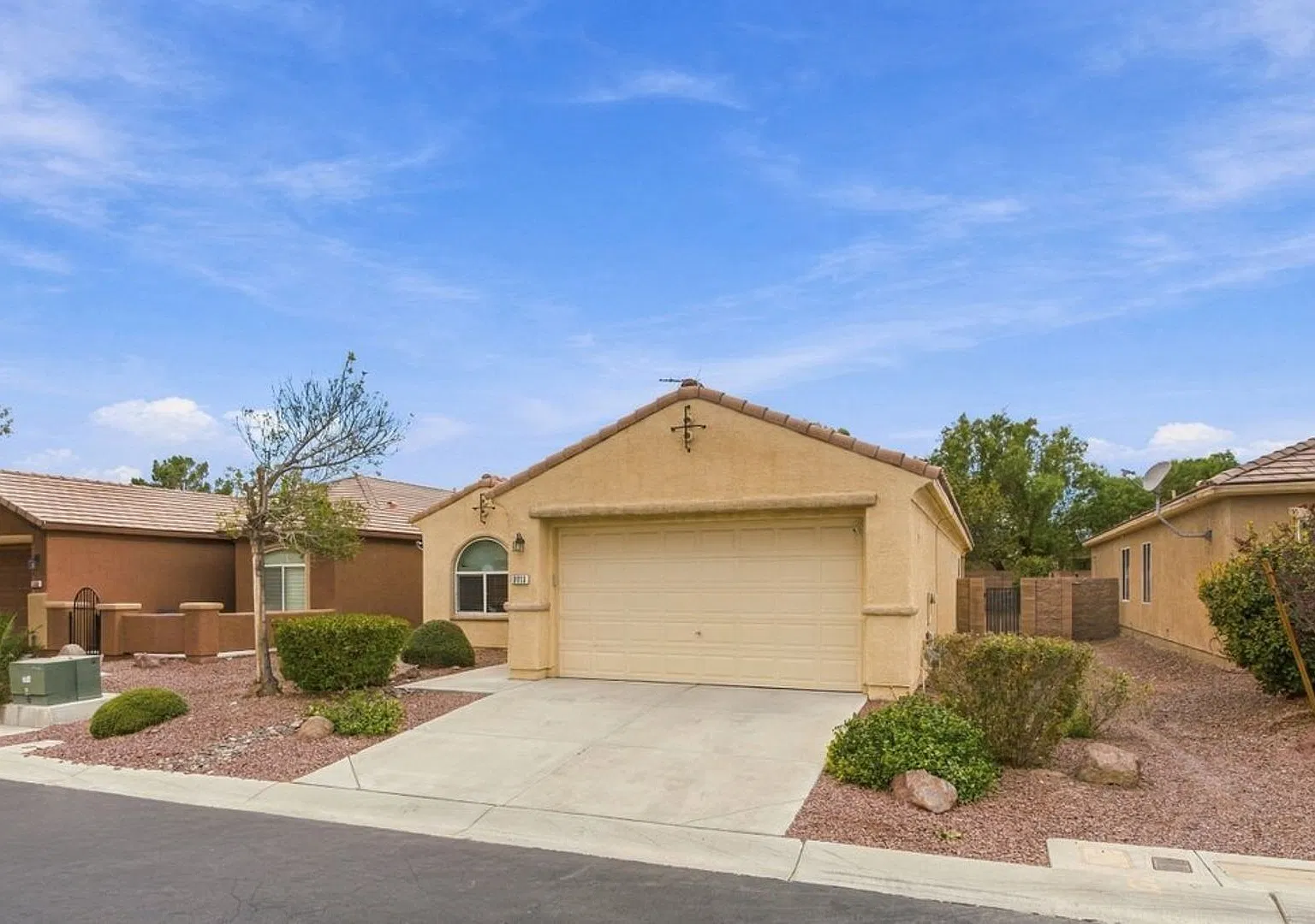 Silverstone Ranch | Updated Single-Story | 3 Bed, 2 Bath — Photo 4