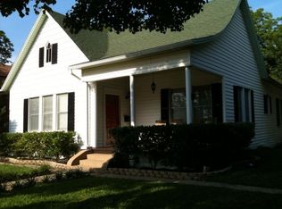706 Vance St, Taylor, TX 76574