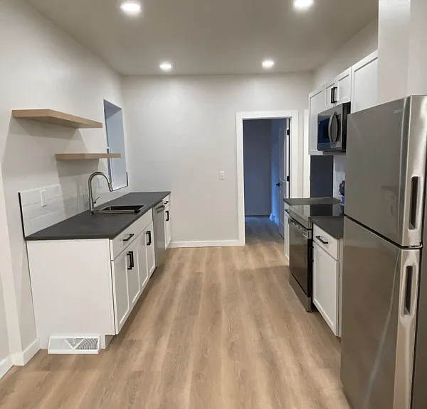 5140 Butler St #2 — Photo 4