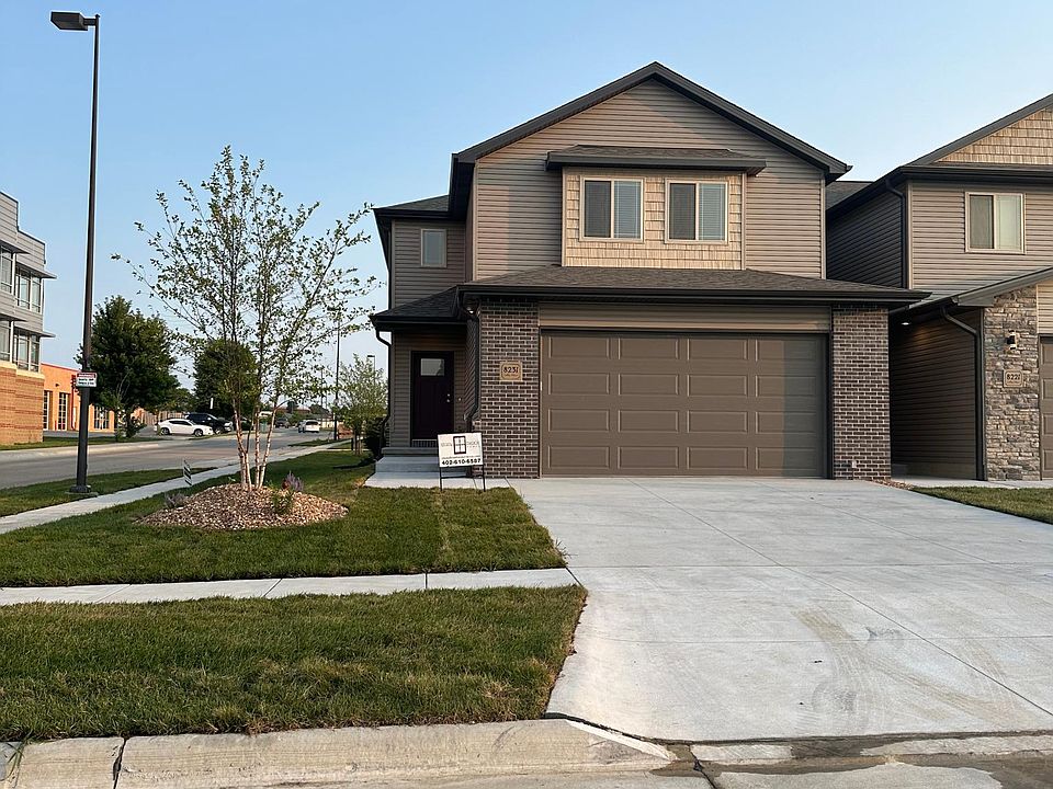 Front of townhome
