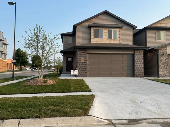 8231 Colby Pl, Lincoln, NE 68505