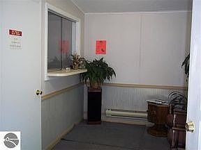 3rd image of 1144 W Lake St