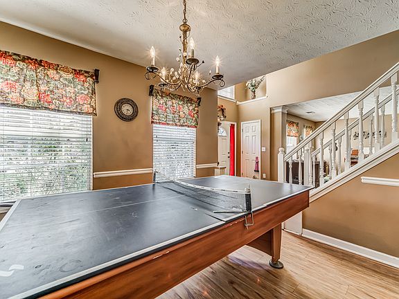 4th image of 269 Cobblestone Ln
