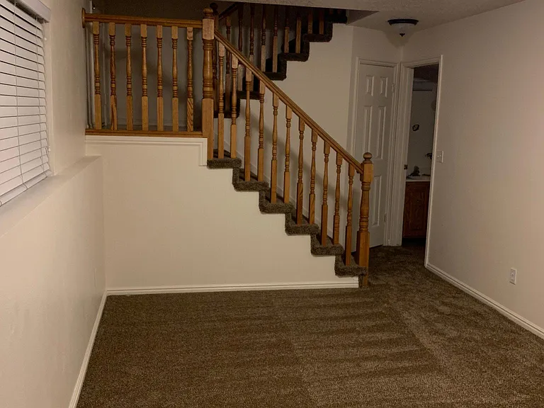 486 W Pacific Dr #4 — Photo 3