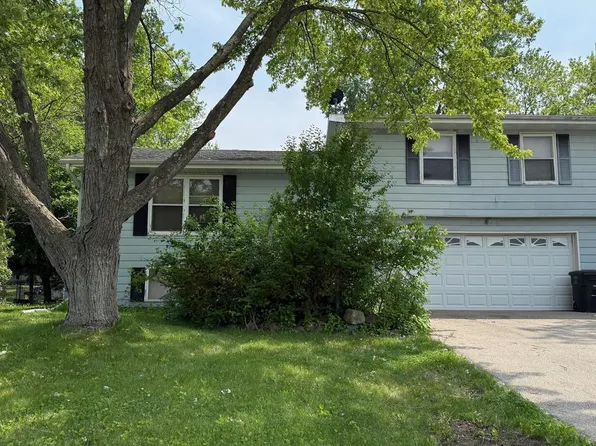 701 Aber DRIVE, Waterford, WI 53185