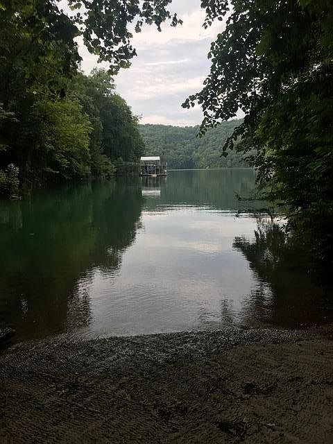 1st image of Shorewood Ln