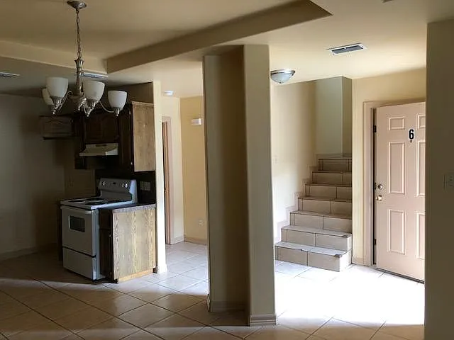 901 W Caffery Ave #6 — Photo 5