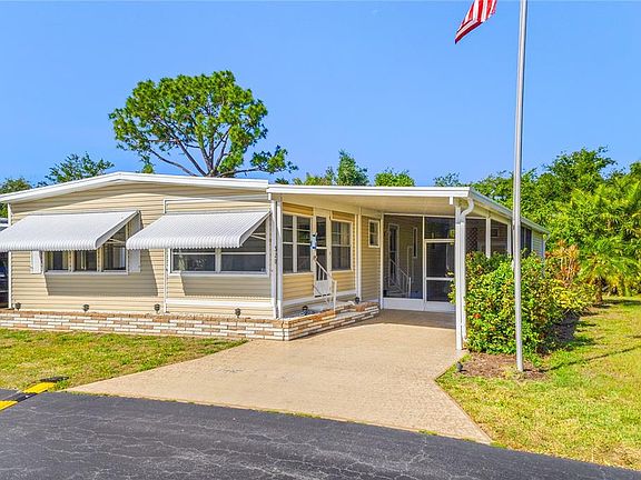 2nd image of 320 Tropic Dr
