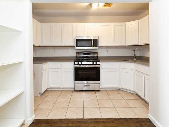 4th image of 39-18 108th St #39-18