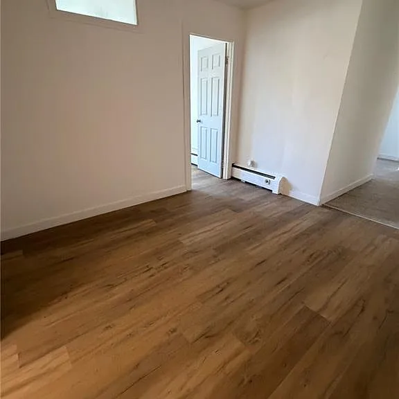 449 Hazel St #7 — Photo 8