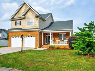 2513 Brook Stone Dr, Clemmons, NC 27012
