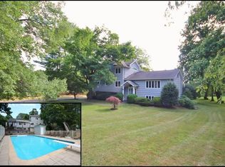 43 Saddle Ridge Rd, Ossining, NY 10562