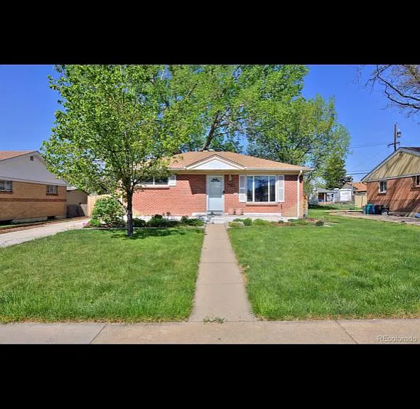 7151 Warren Dr — Photo 1