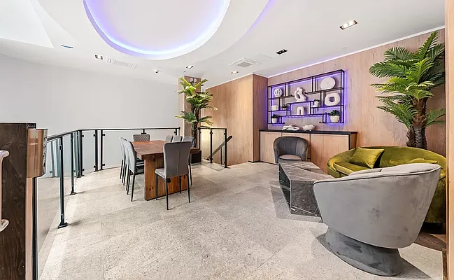 Rented by REAL New York | media 30