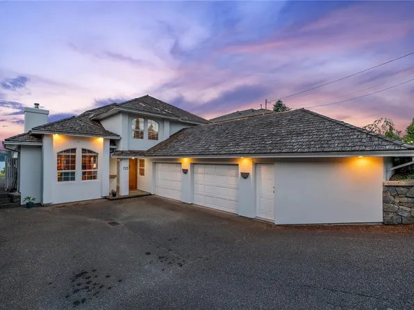 725 Thulin St, Campbell River, BC V9W 2L4
