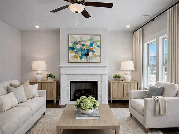 4th image of 8233 Shrewsbury Ln #43