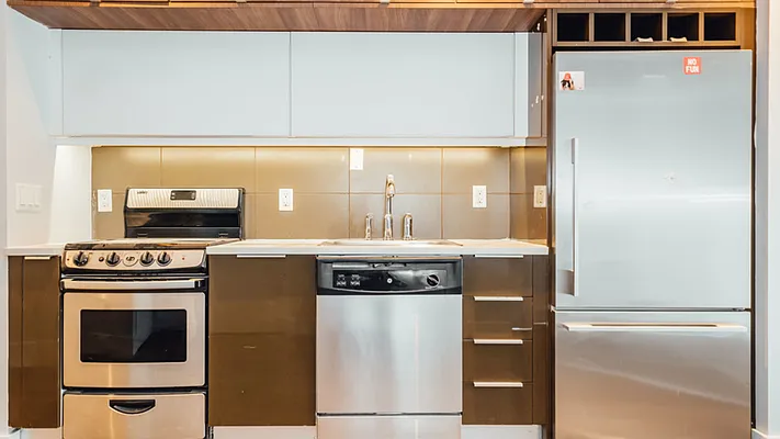 Rented by Nooklyn NYC LLC | media 19