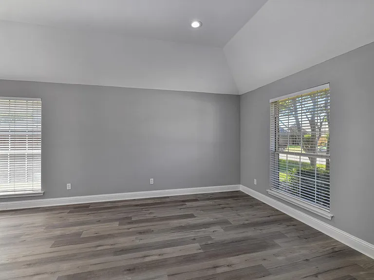 630 Lakewood Dr — Photo 8